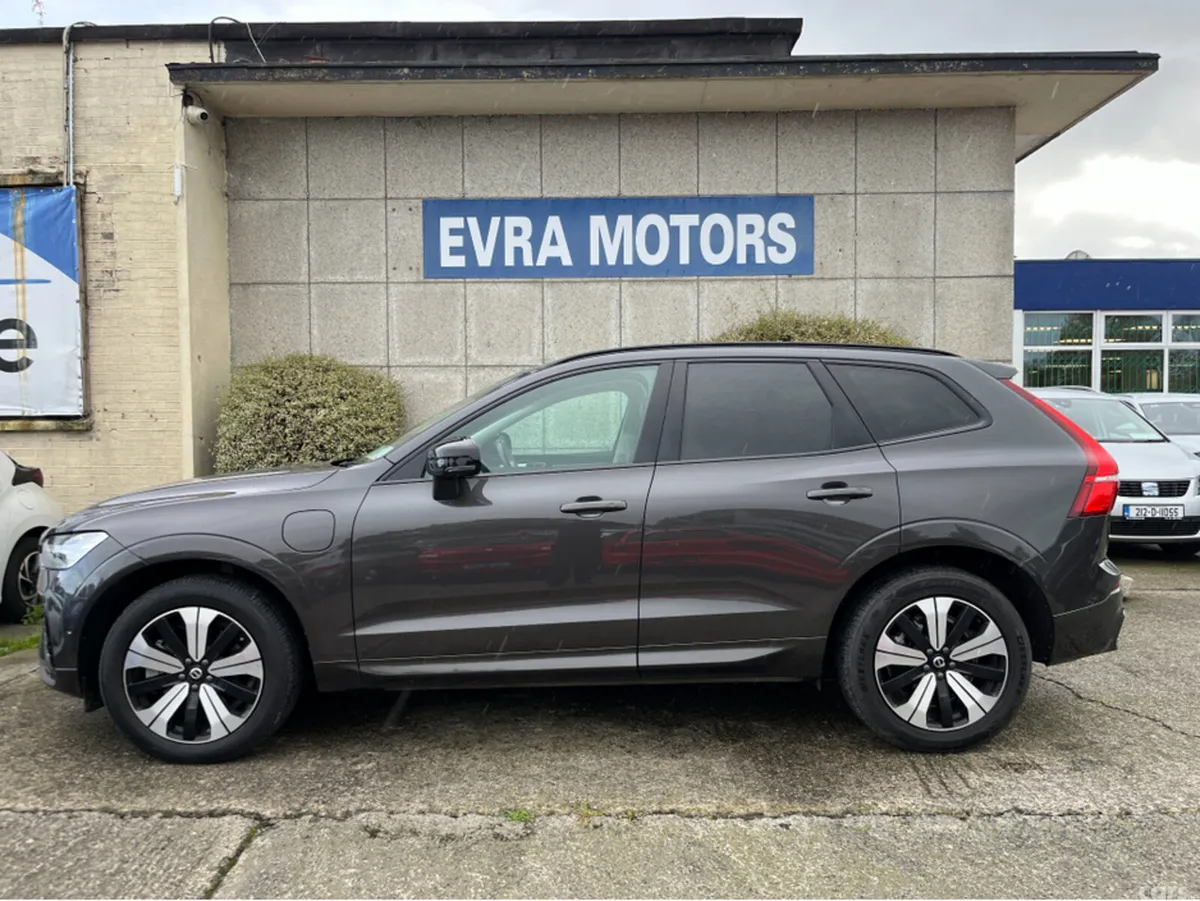 Volvo XC60 SUV, Petrol Plug-in Hybrid, 2024, Grey