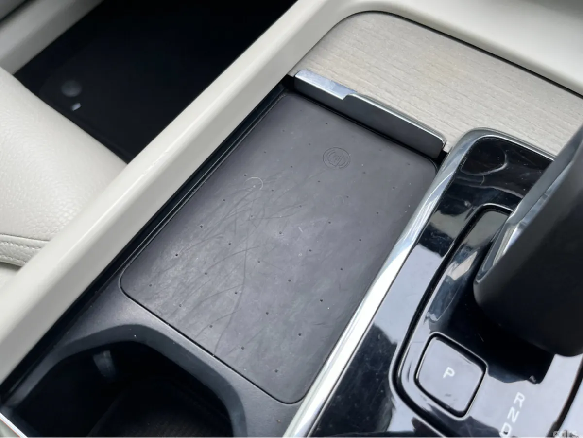 Volvo XC60 SUV, Petrol Plug-in Hybrid, 2024, Grey