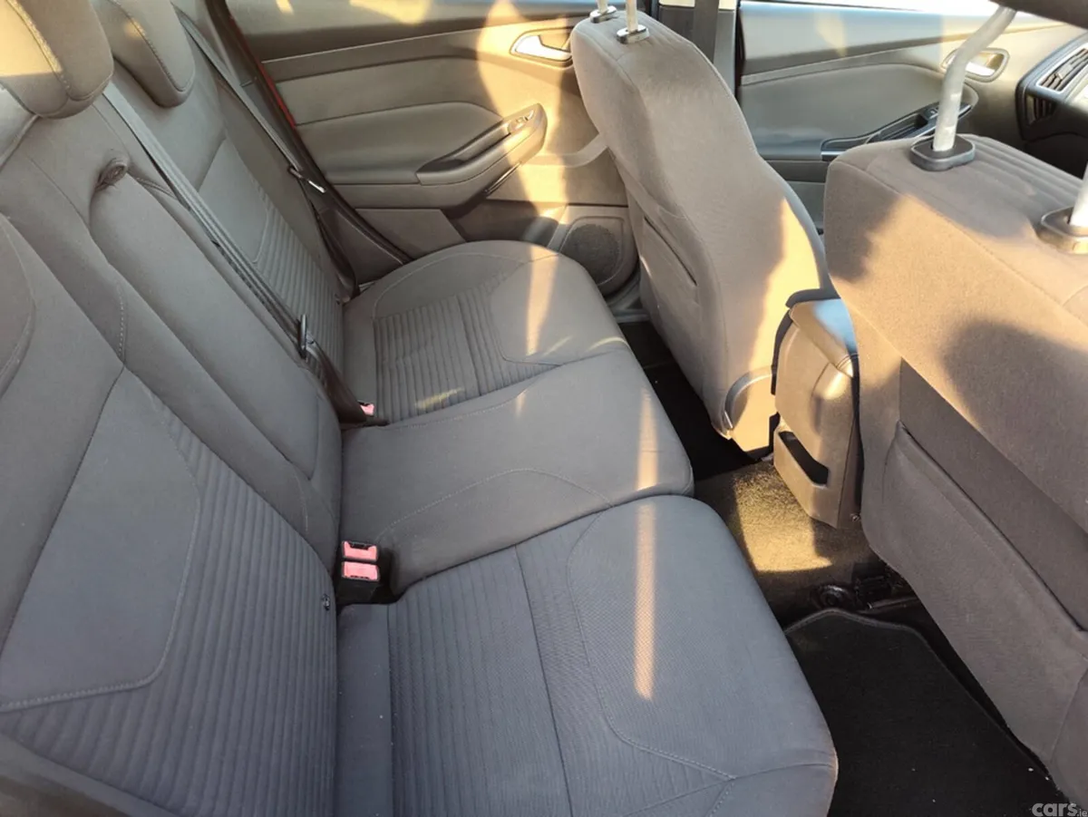 Ford Focus Saloon, Diesel, 2015, Red