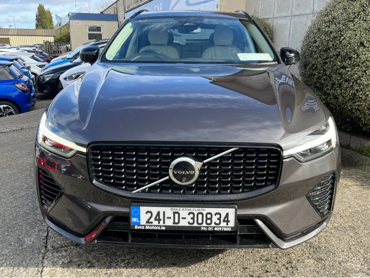 Volvo XC60 SUV, Petrol Plug-in Hybrid, 2024, Grey