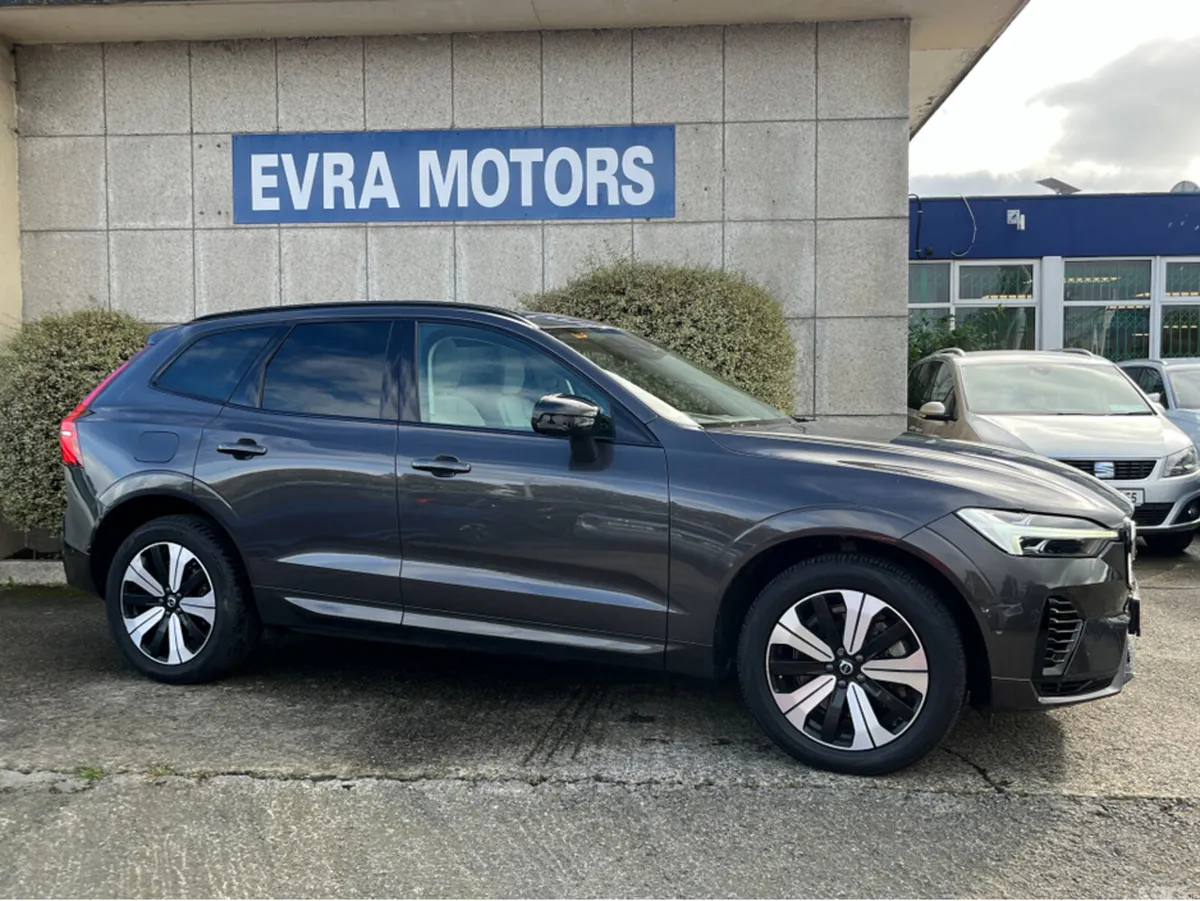 Volvo XC60 SUV, Petrol Plug-in Hybrid, 2024, Grey