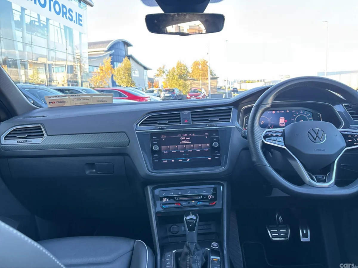 Volkswagen Tiguan SUV, Petrol Plug-in Hybrid, 2023, Grey
