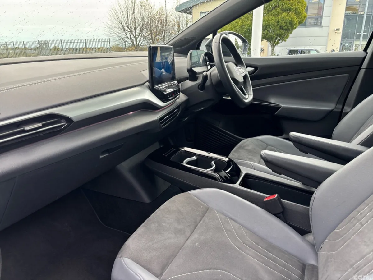 Volkswagen ID.4 Estate, Electric, 2023, Black