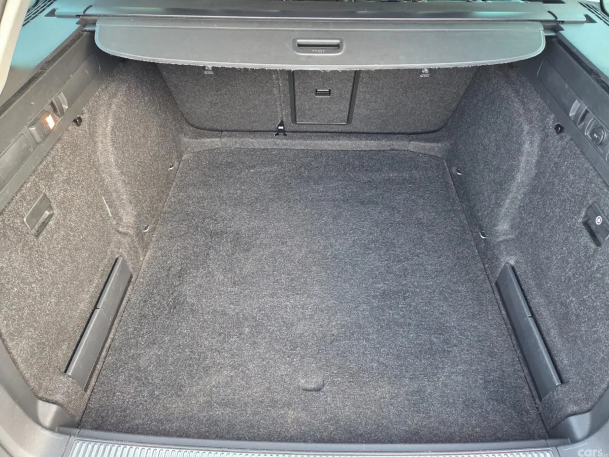 Skoda Superb Estate, Diesel, 2017, Grey