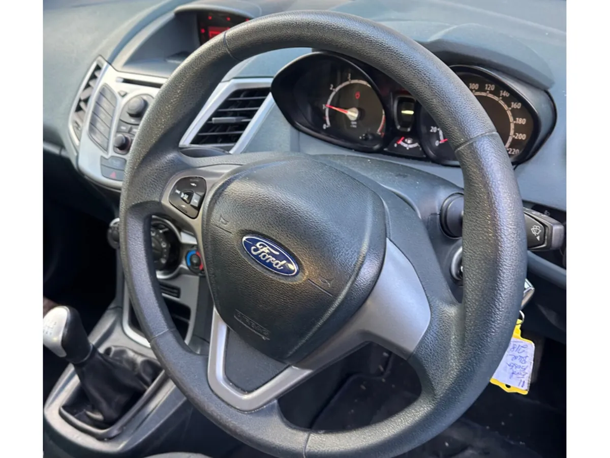 Ford Fiesta Hatchback, Petrol, 2011, Blue