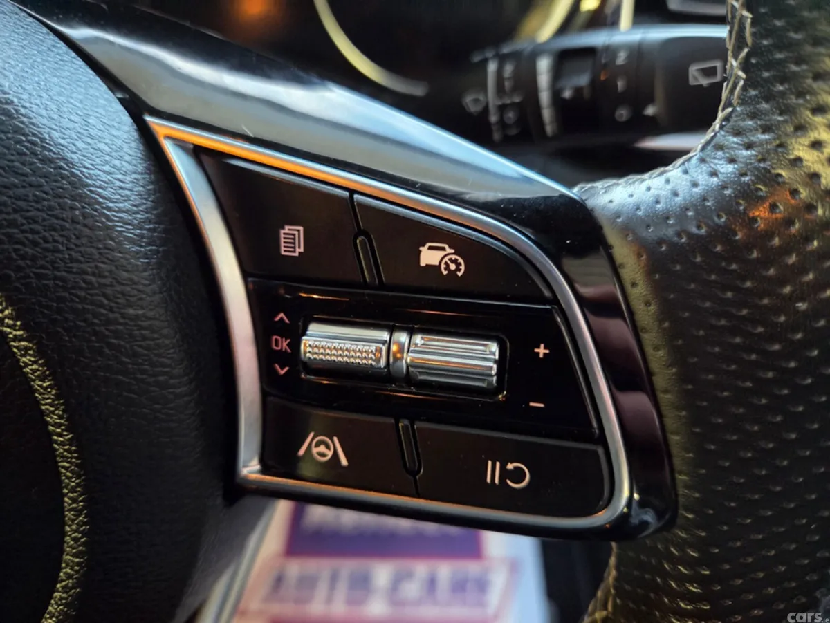 Kia Ceed Hatchback, Diesel, 2023, White