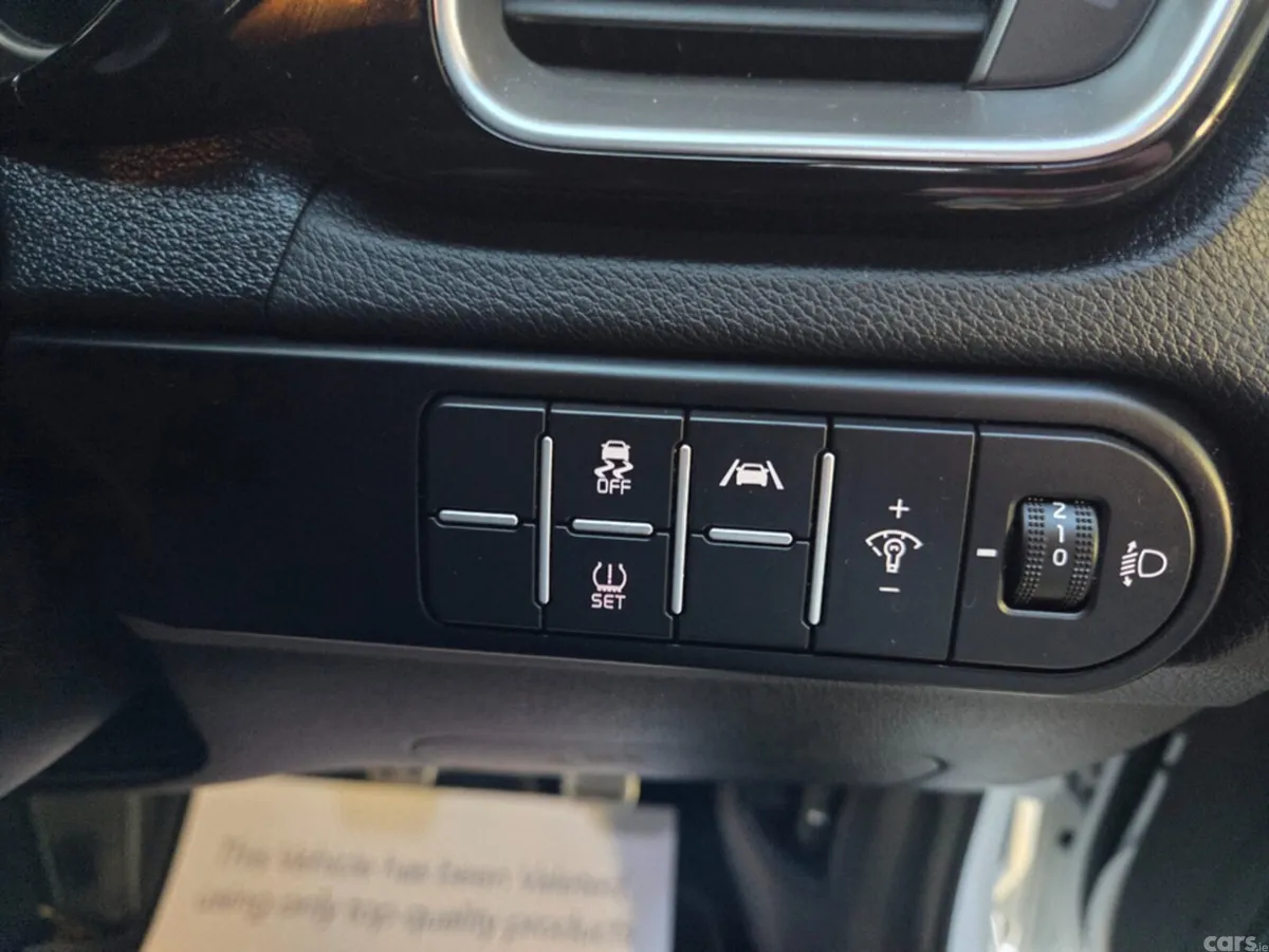 Kia Ceed Hatchback, Diesel, 2023, White