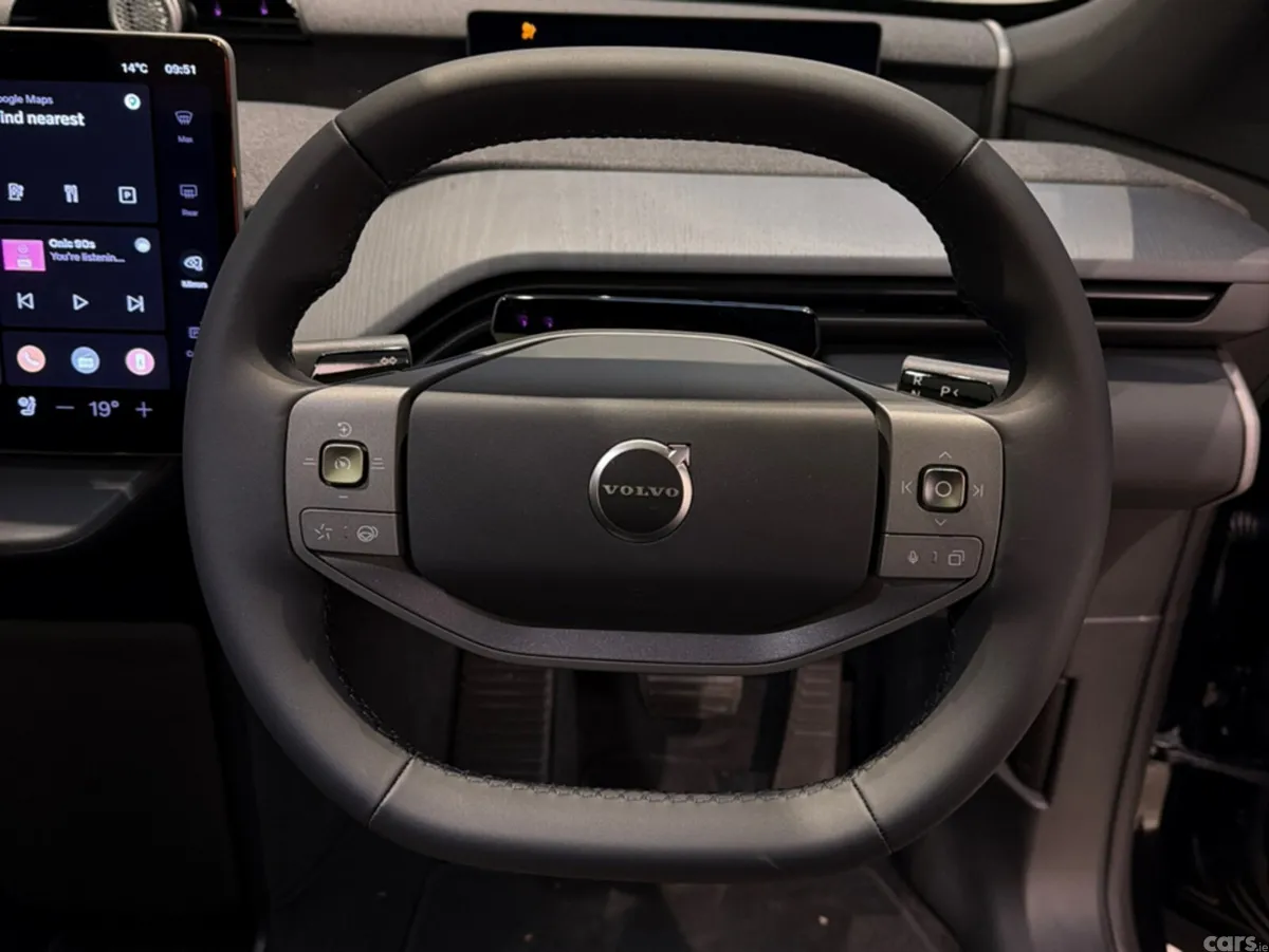 Volvo EX60 Estate, Electric, 2026, Green