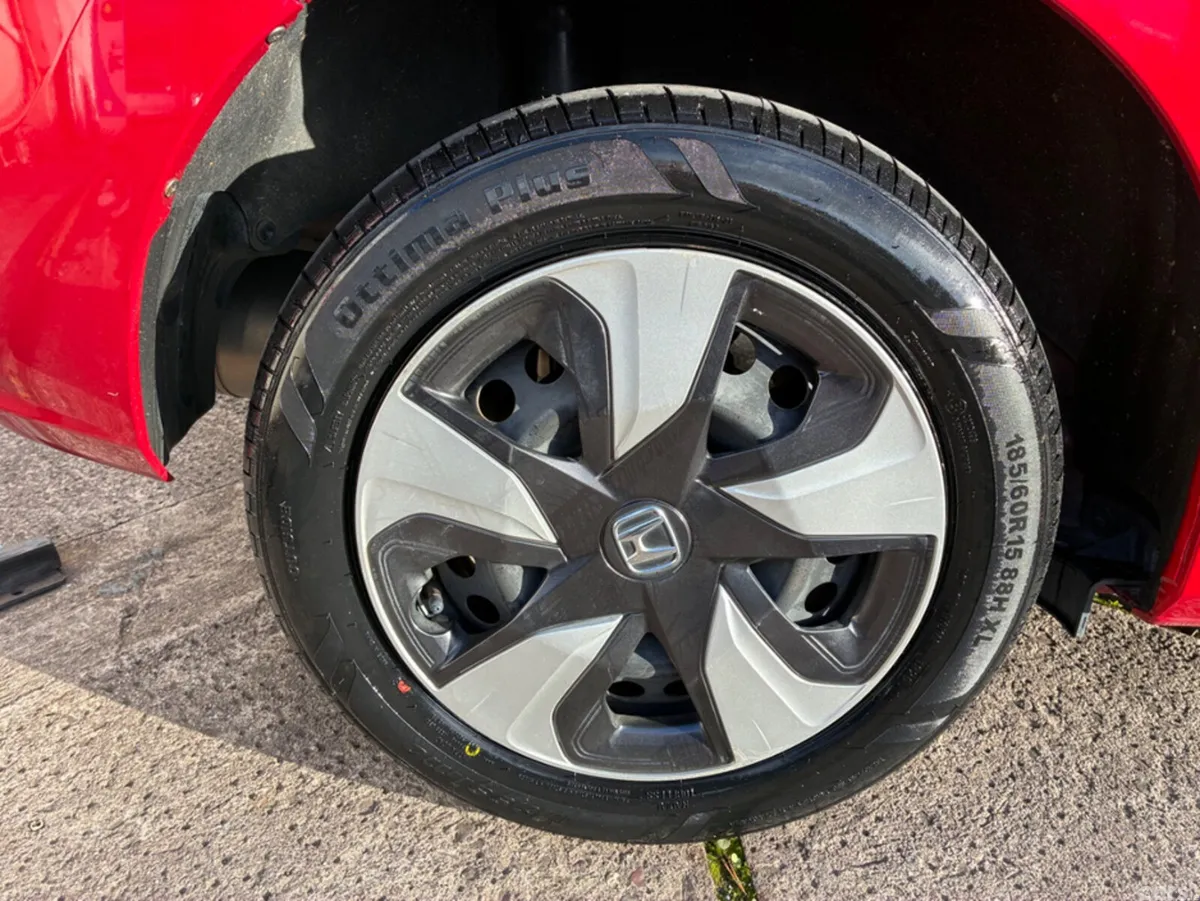 Honda Fit Hatchback, Petrol Hybrid, 2018, Red