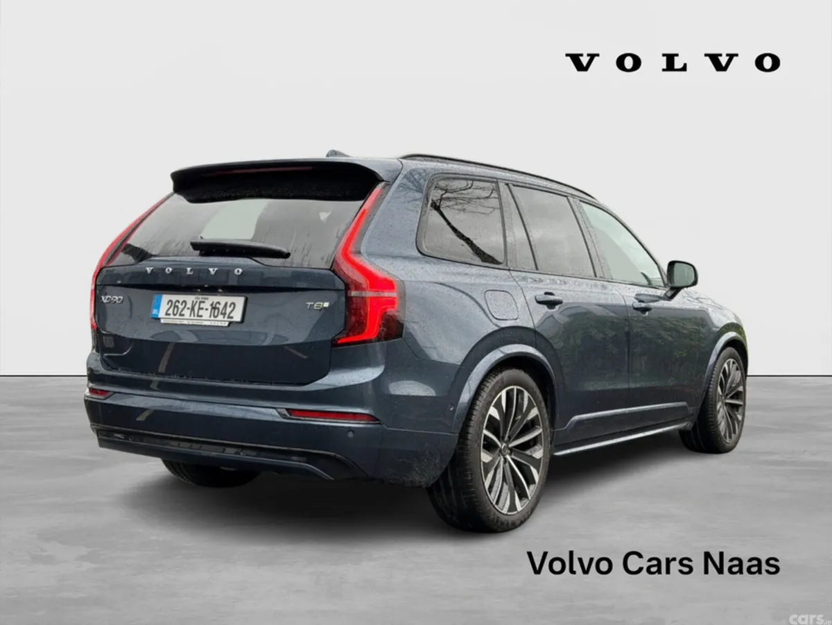 Volvo XC90 SUV, Petrol Plug-in Hybrid, 2026, Blue
