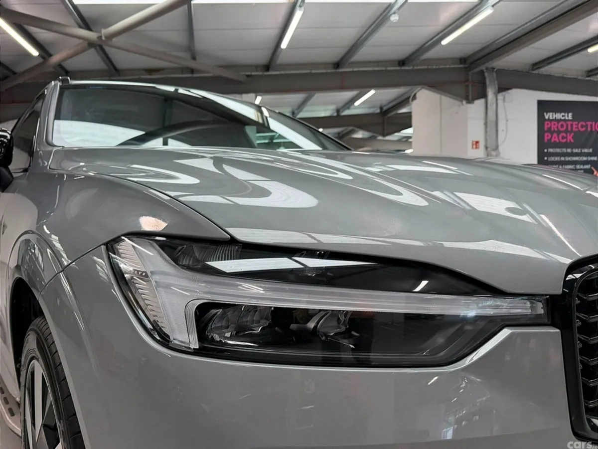 Volvo XC60 SUV, Petrol Plug-in Hybrid, 2024, Grey