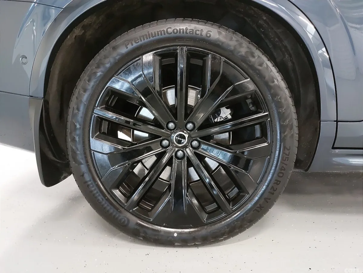 Volvo XC90 SUV, Petrol Plug-in Hybrid, 2026, Blue