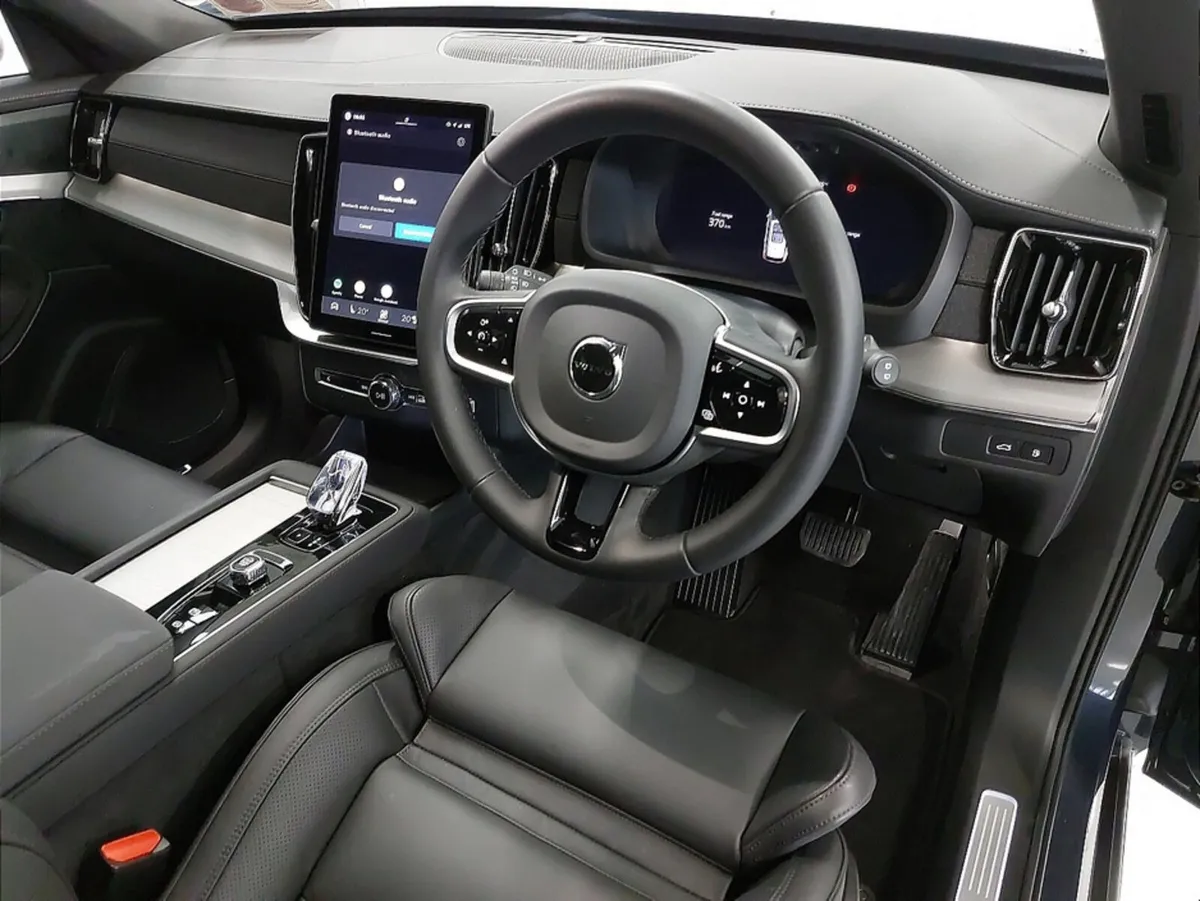 Volvo XC90 SUV, Petrol Plug-in Hybrid, 2026, Blue