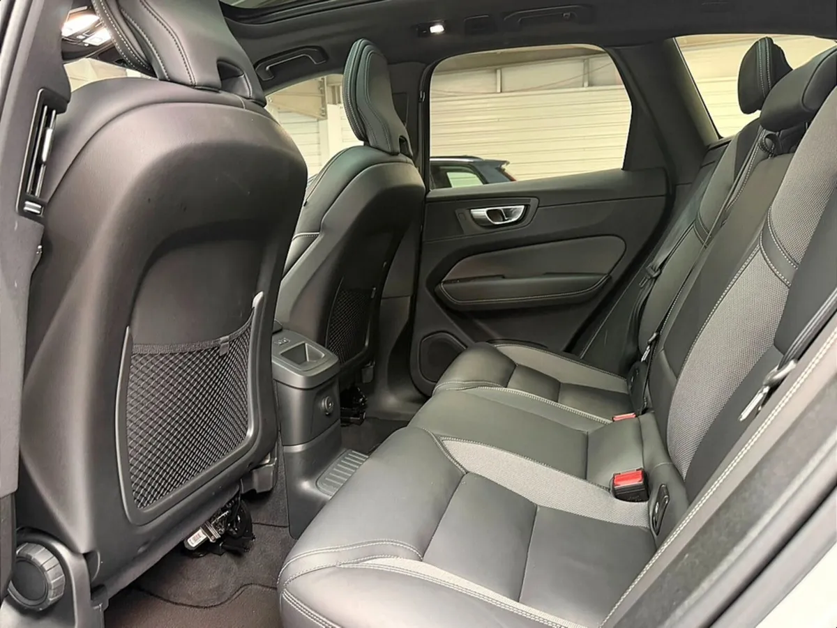 Volvo XC60 SUV, Petrol Plug-in Hybrid, 2024, Grey