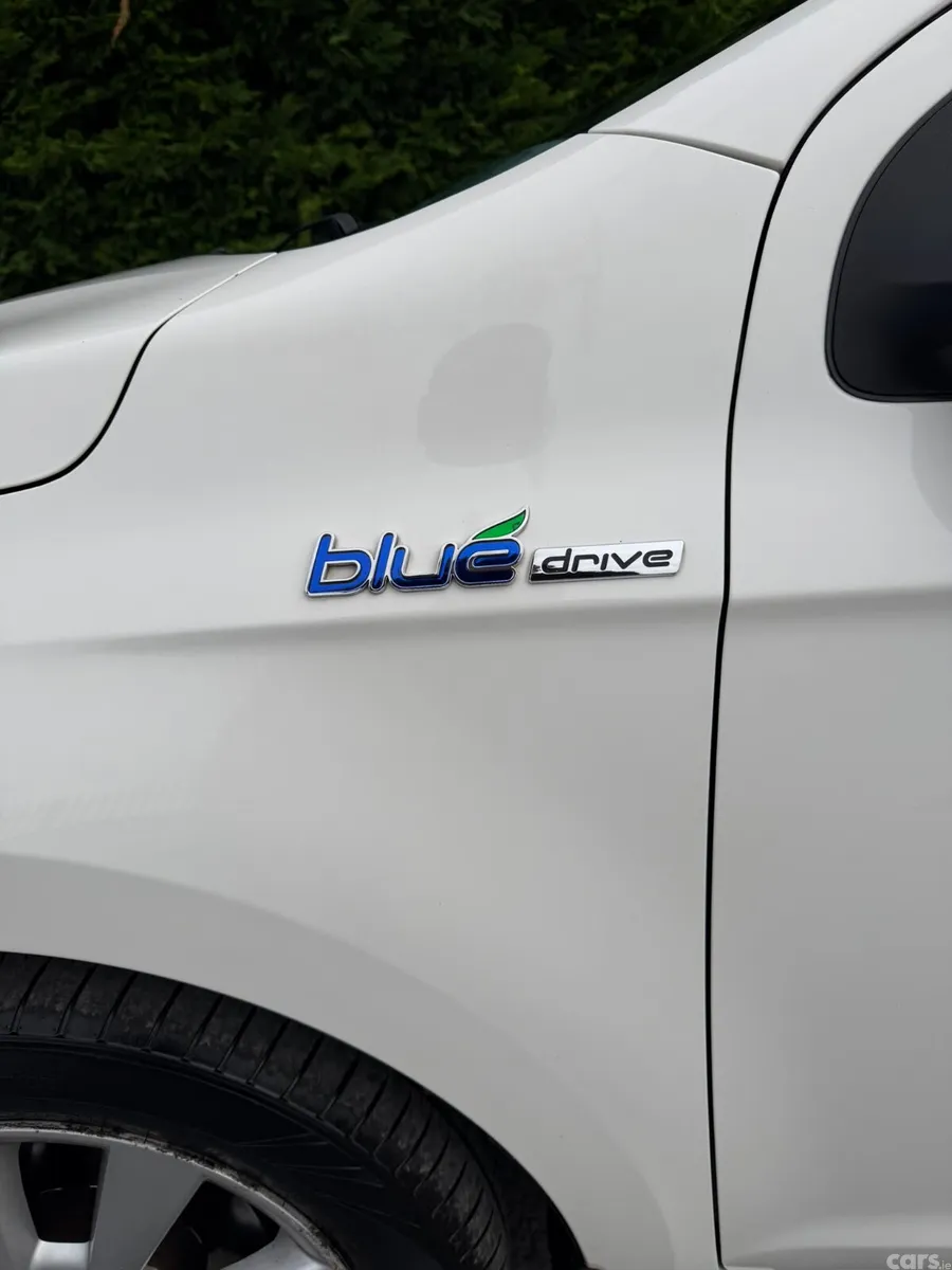 Hyundai i20 Hatchback, Diesel, 2014, White