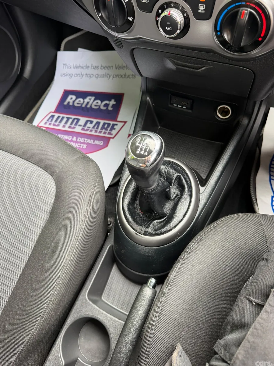 Hyundai i20 Hatchback, Diesel, 2014, White