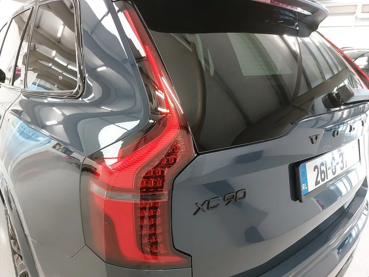 Volvo XC90 SUV, Petrol Plug-in Hybrid, 2026, Blue