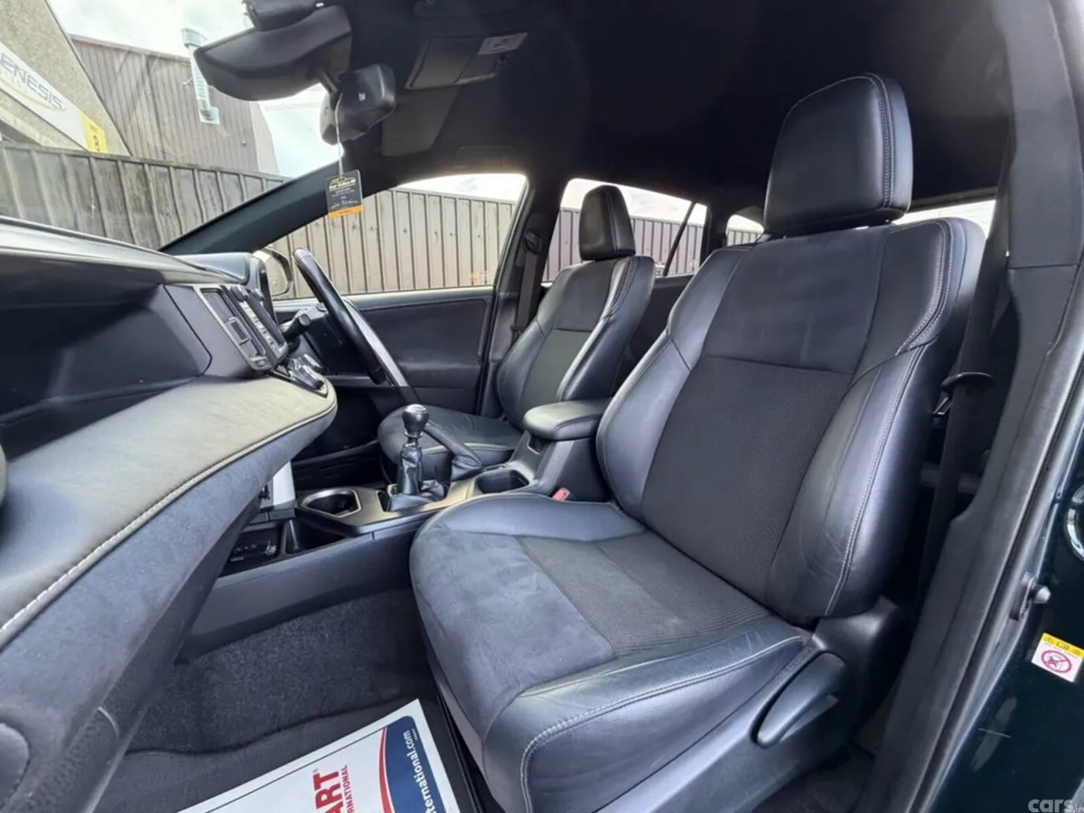 Toyota RAV4 SUV, 2018, 