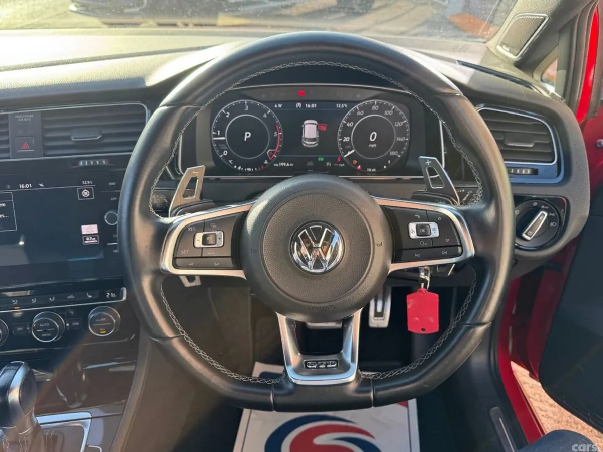 Volkswagen Golf Hatchback, Diesel, 2017, Red