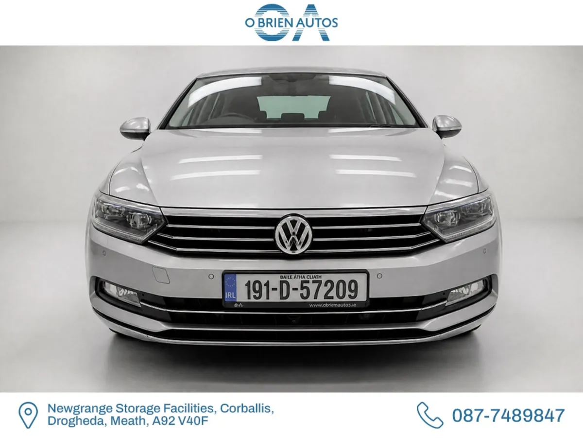 Volkswagen Passat Saloon, Diesel, 2019, Silver