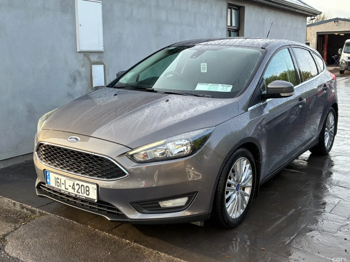 Ford Focus Hatchback, Diesel, 2016, Brown