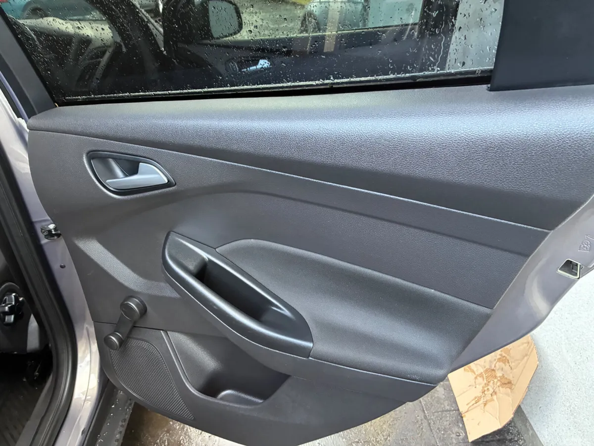 Ford Focus Hatchback, Diesel, 2016, Brown
