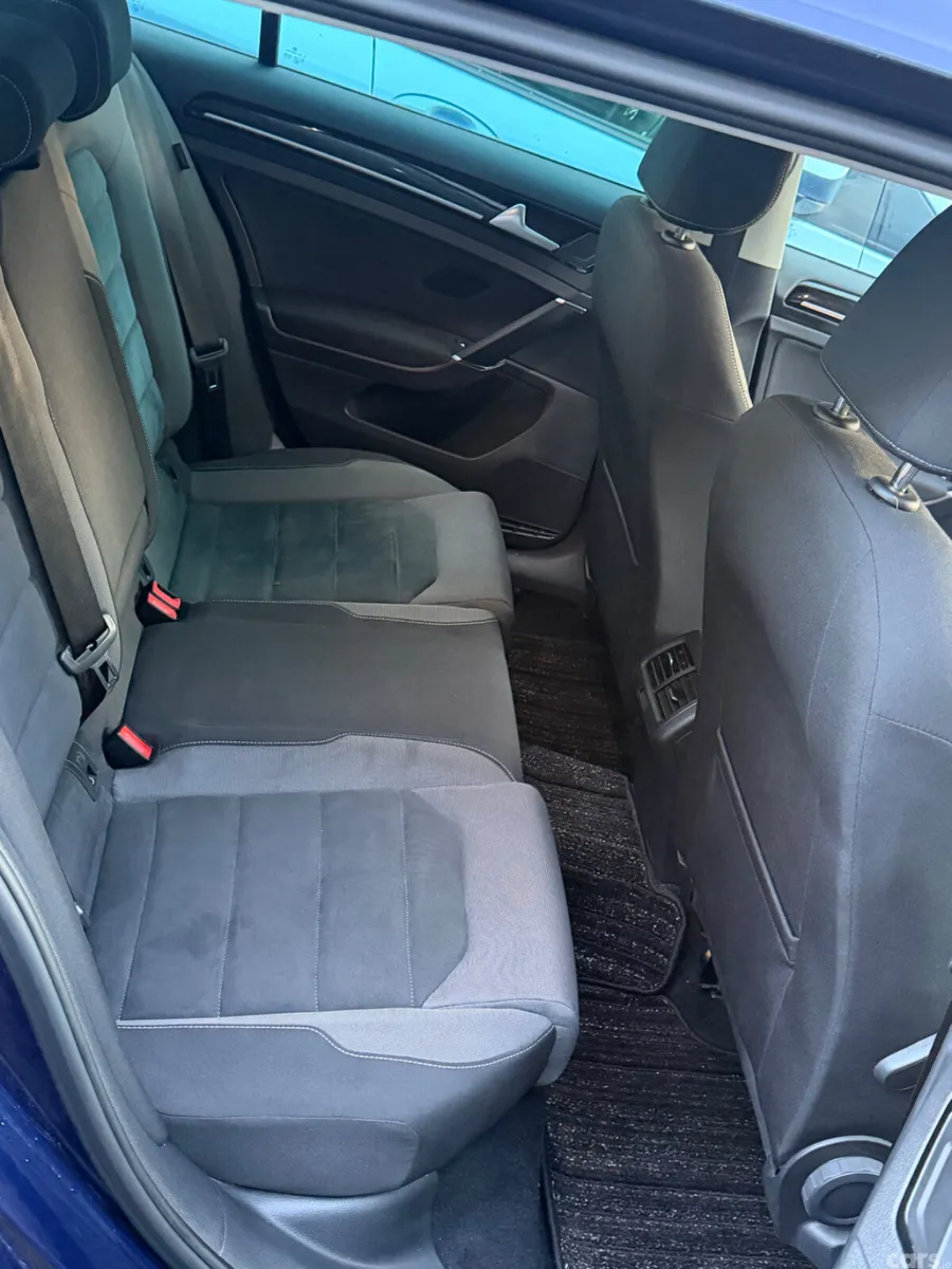 Volkswagen Golf Hatchback, Petrol, 2019, Blue