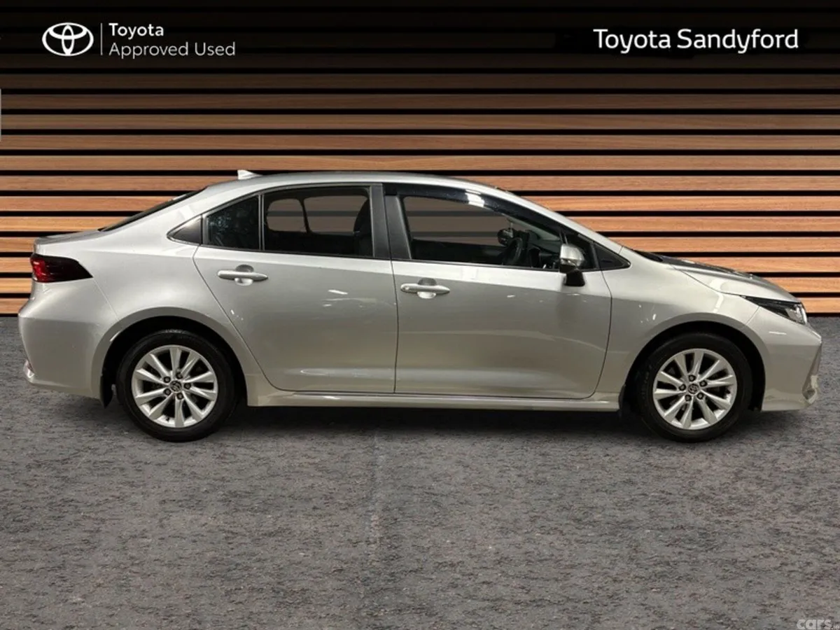 Toyota Corolla Saloon, Petrol Hybrid, 2024, Silver