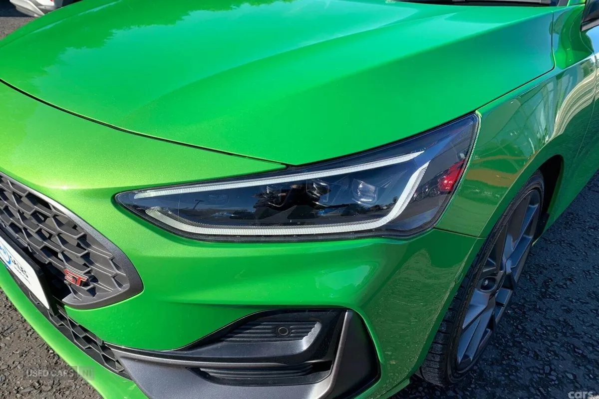 Ford Focus Hatchback, Petrol, 2023, Green