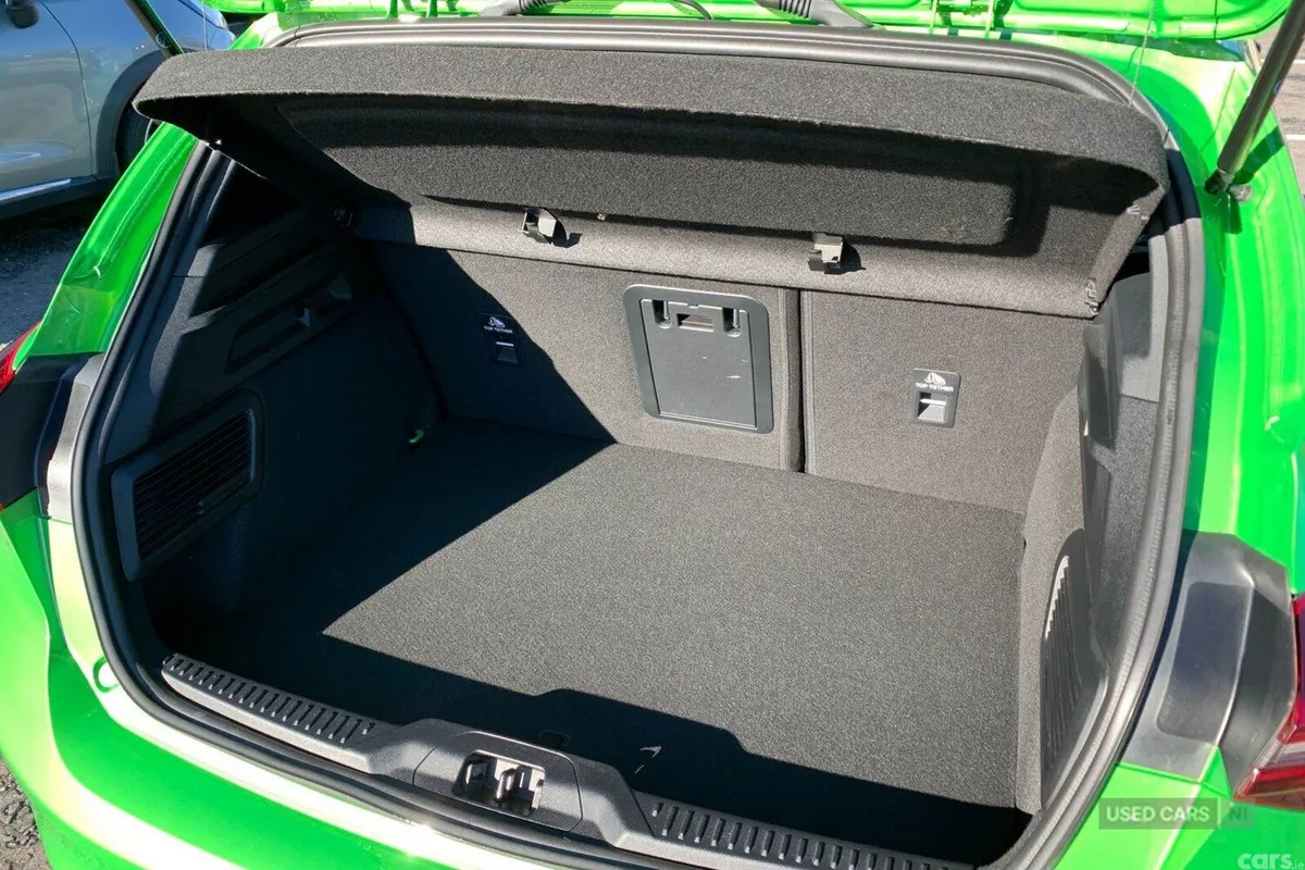Ford Focus Hatchback, Petrol, 2023, Green