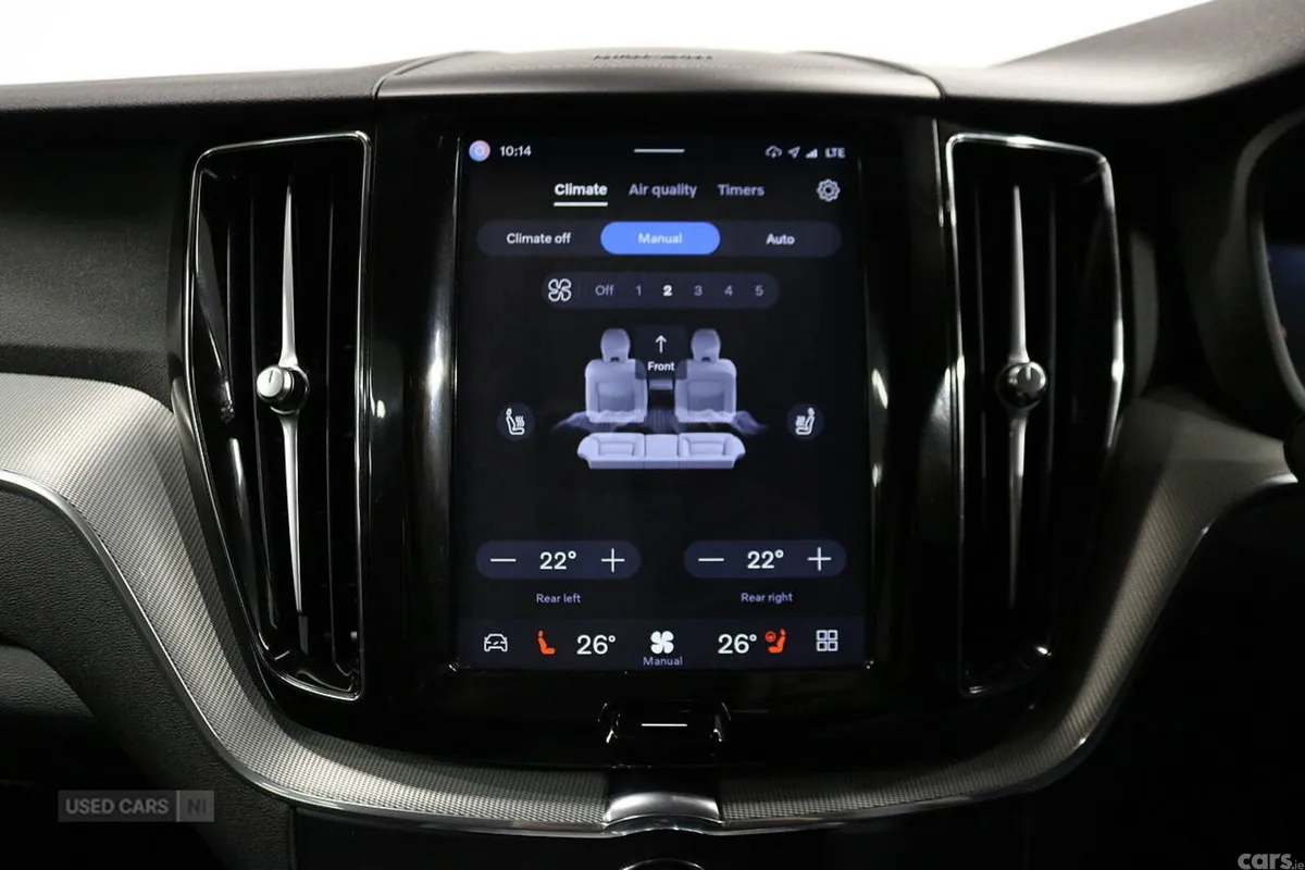 Volvo XC60 SUV, Petrol Hybrid, 2025, Grey