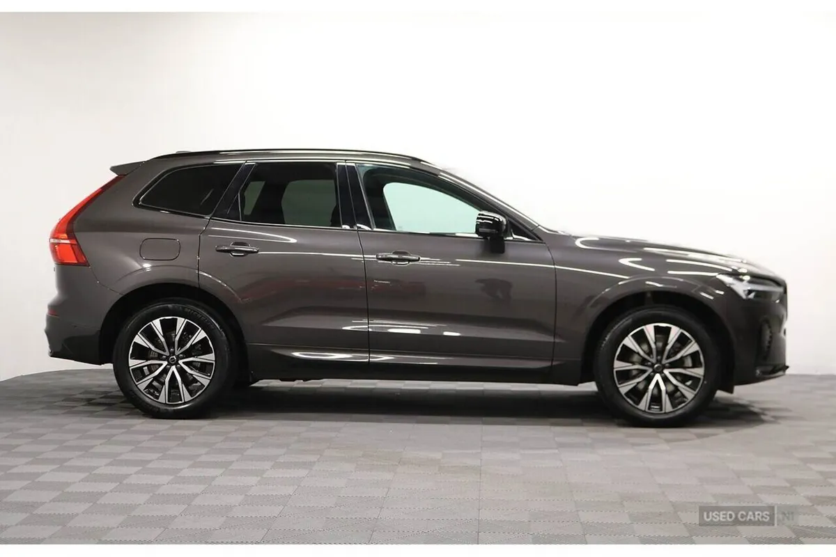 Volvo XC60 SUV, Petrol Hybrid, 2025, Grey