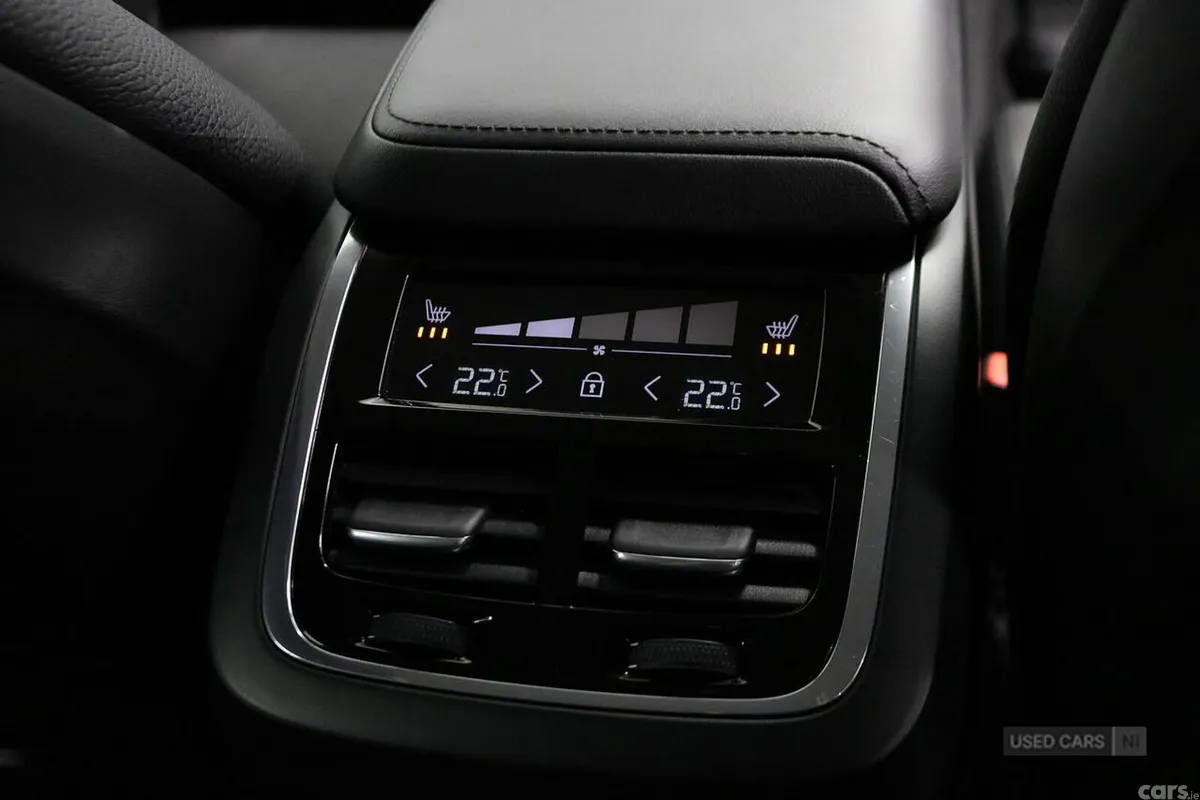 Volvo XC60 SUV, Petrol Hybrid, 2025, Grey