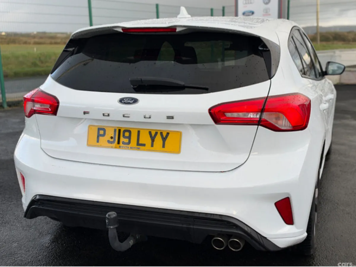Ford Focus Hatchback, Diesel, 2019, White