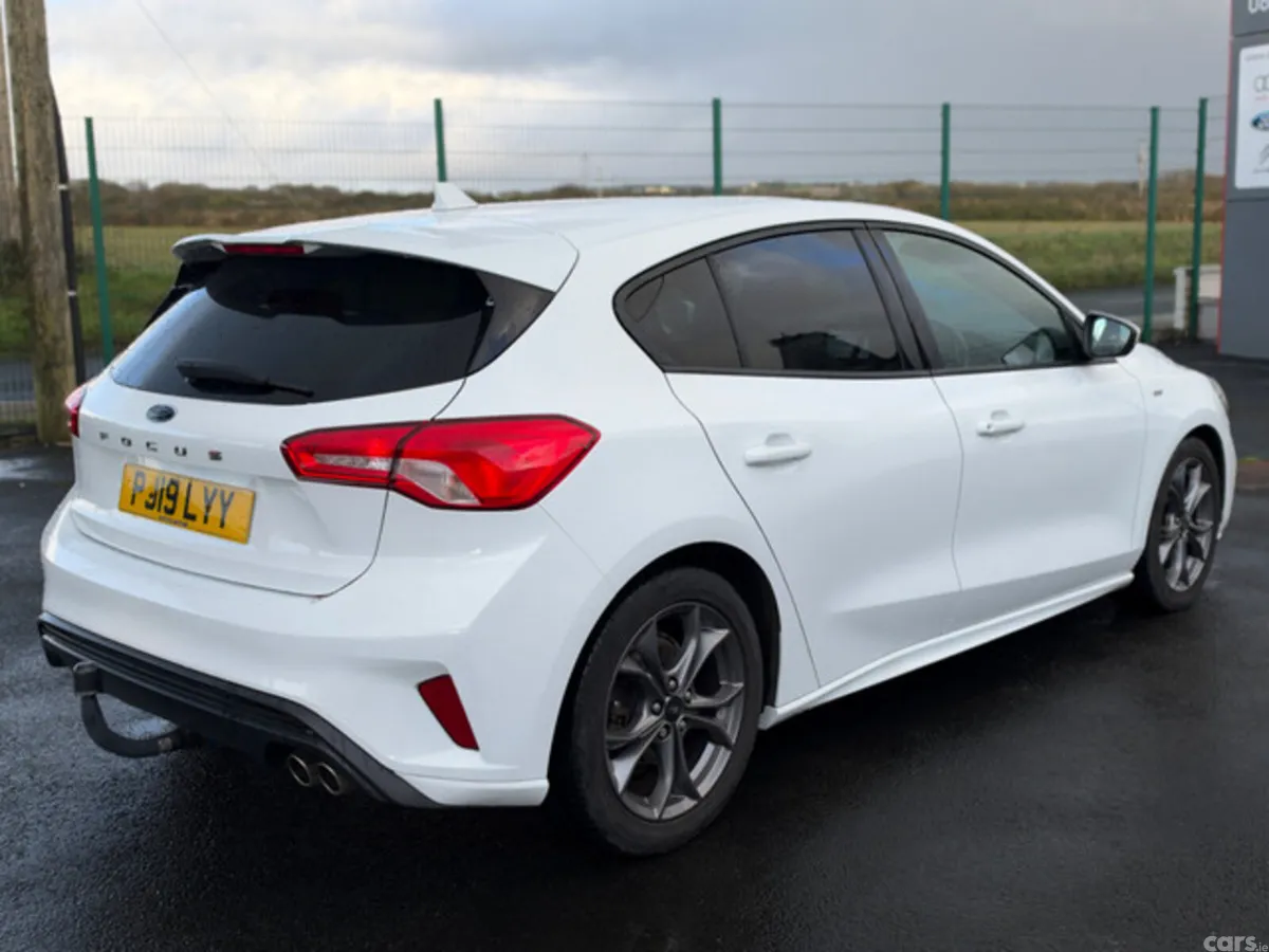 Ford Focus Hatchback, Diesel, 2019, White
