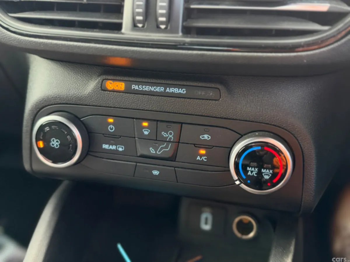 Ford Focus Hatchback, Diesel, 2019, White