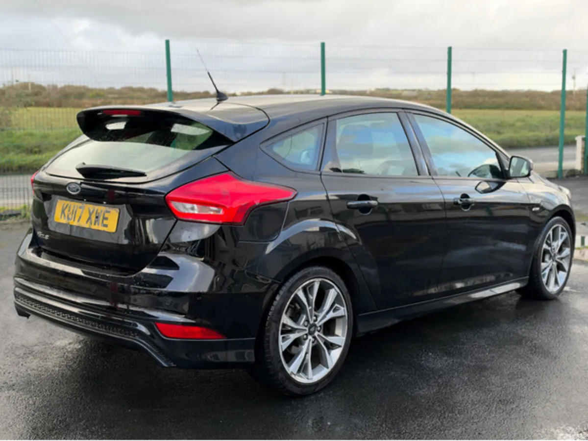 Ford Focus Hatchback, Diesel, 2017, Black
