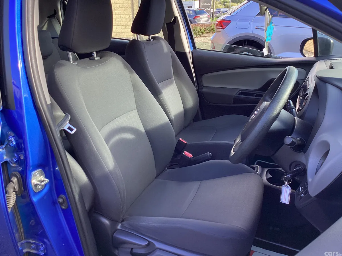 Toyota Yaris MPV, Petrol, 2020, Blue