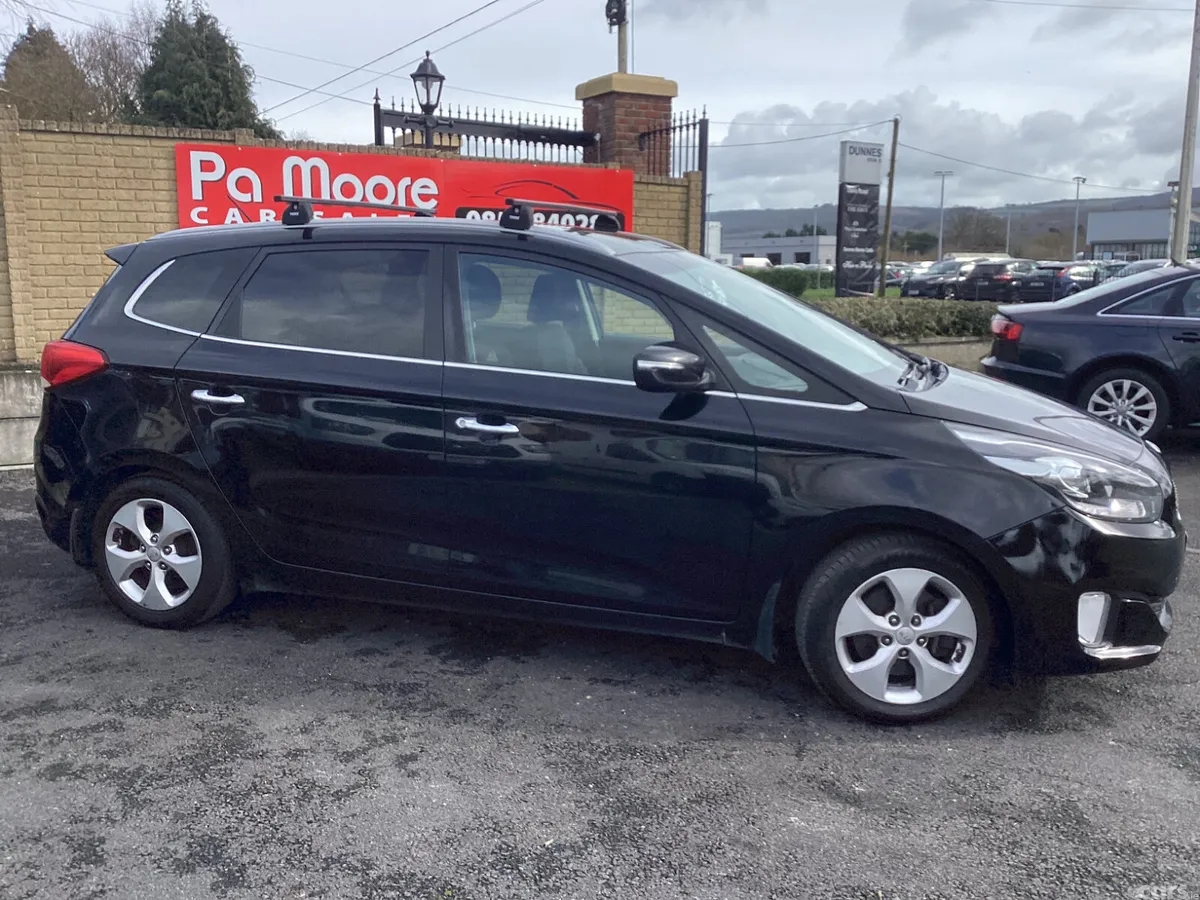 Kia Carens MPV, Diesel, 2016, Black