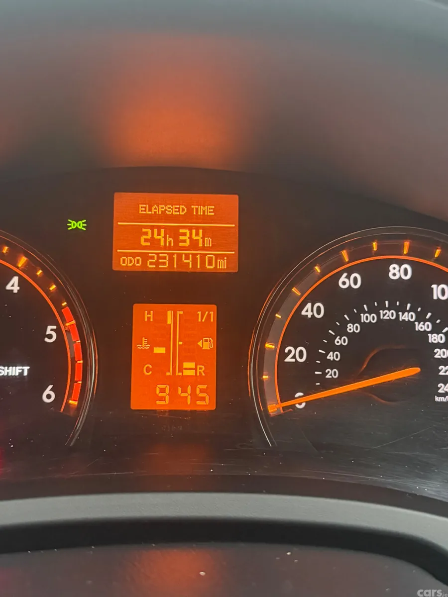 Toyota Avensis Saloon, Diesel, 2009, Black