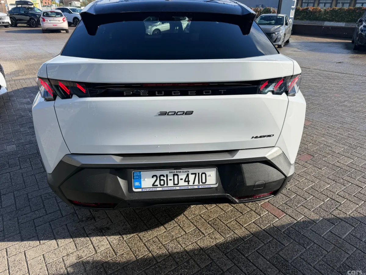 Peugeot 3008 MPV, Petrol, 2026, White