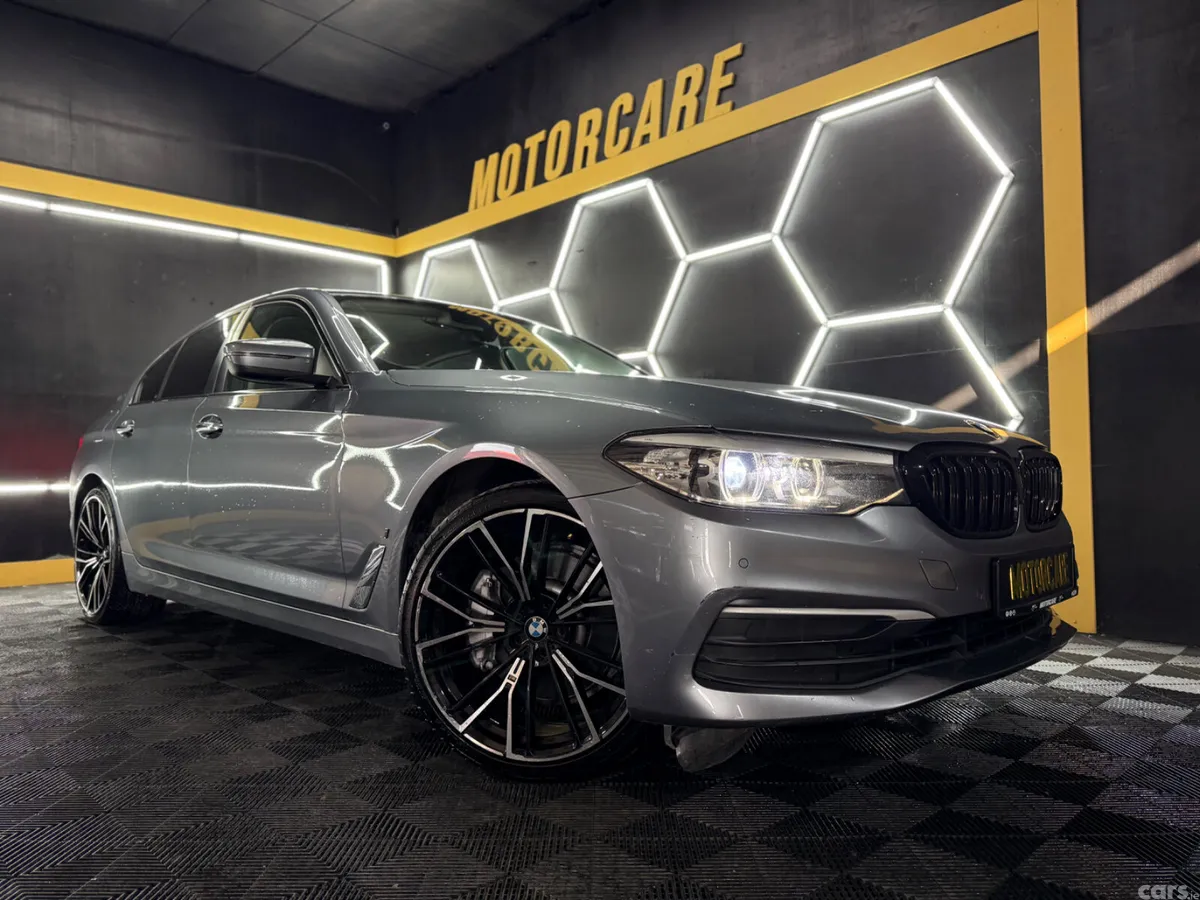 BMW 5-Series Saloon, Petrol Plug-in Hybrid, 2017, Blue