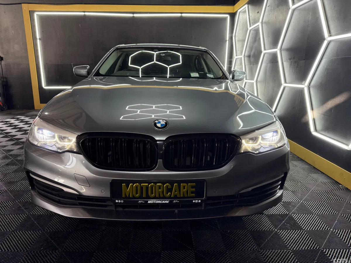 BMW 5-Series Saloon, Petrol Plug-in Hybrid, 2017, Blue
