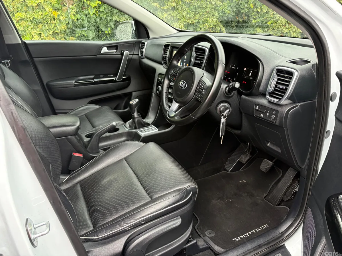 Kia Sportage SUV, Diesel, 2017, White
