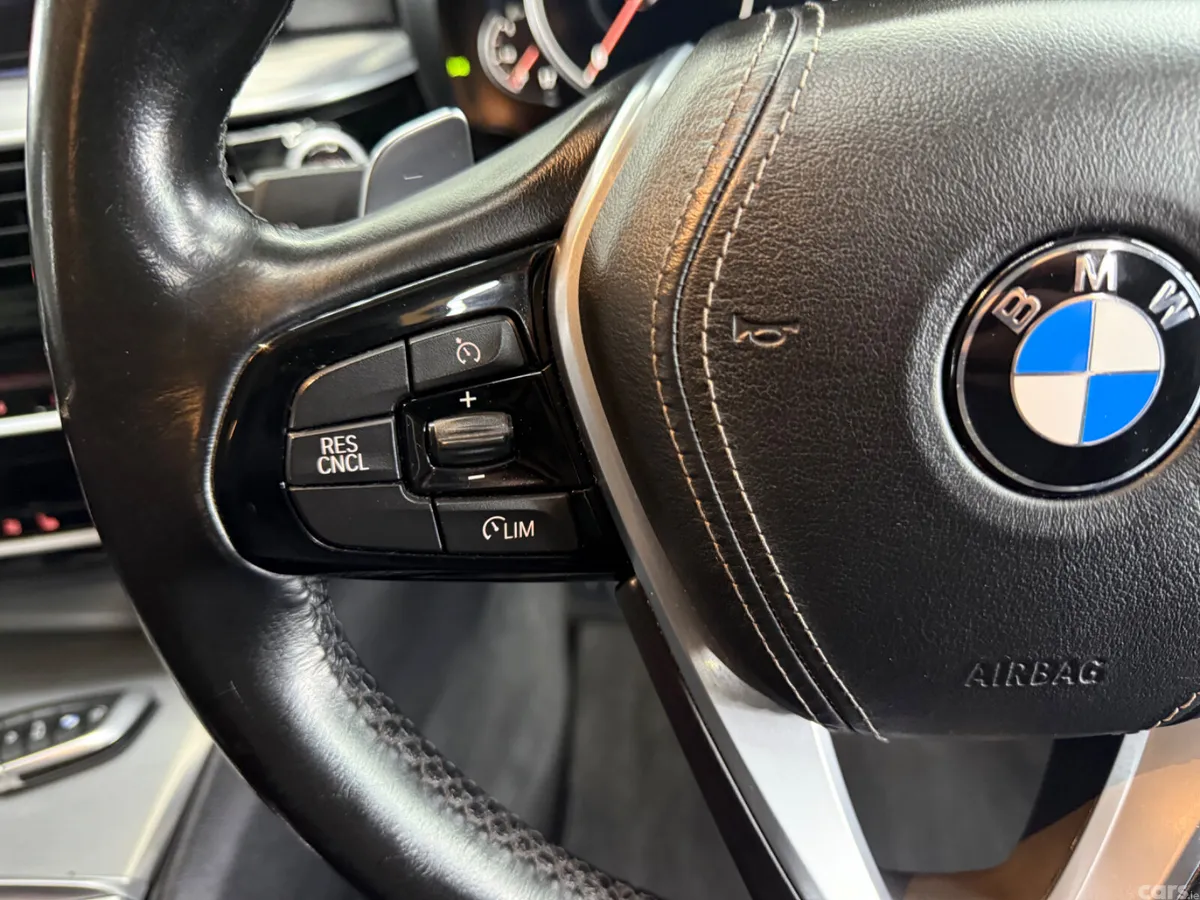 BMW 5-Series Saloon, Petrol Plug-in Hybrid, 2017, Blue