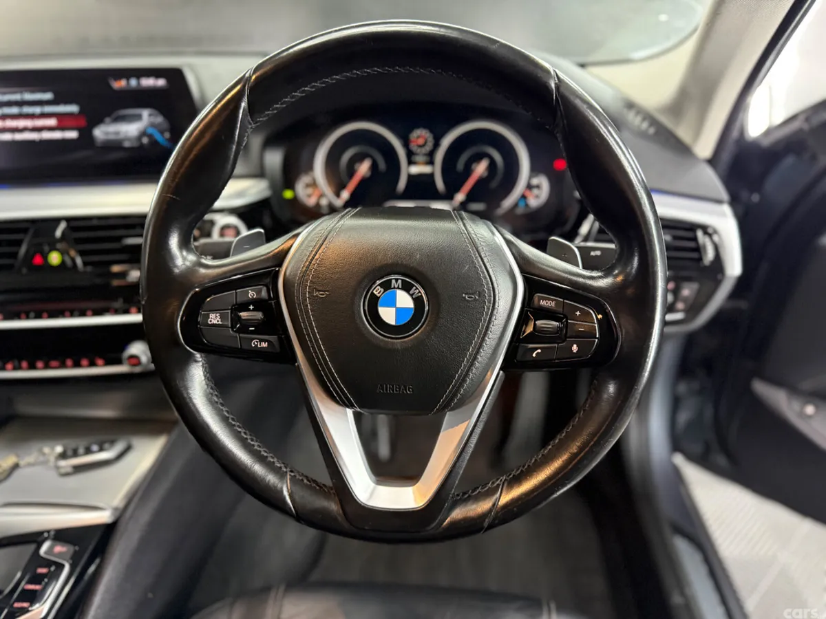 BMW 5-Series Saloon, Petrol Plug-in Hybrid, 2017, Blue