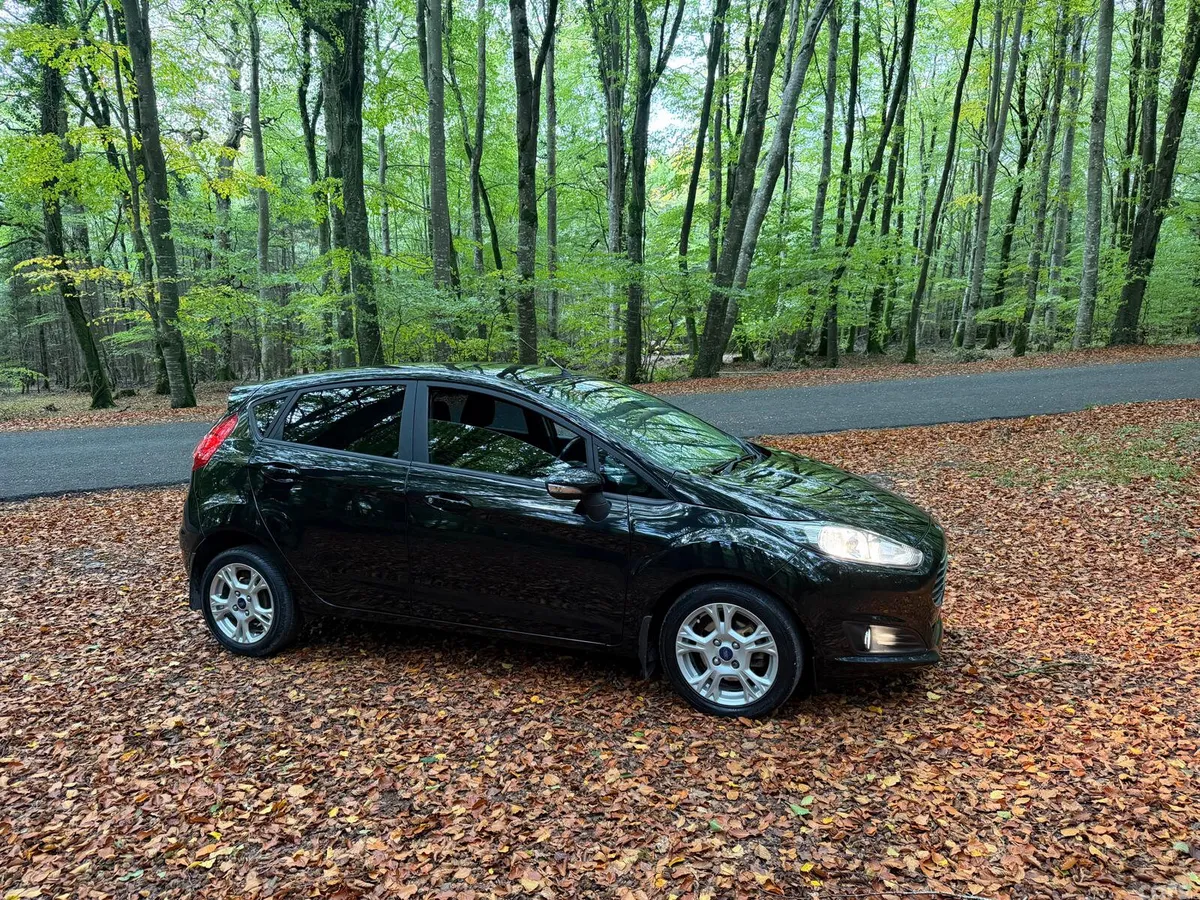 Ford Fiesta Hatchback, Diesel, 2016, Black