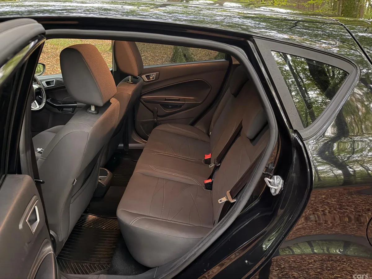 Ford Fiesta Hatchback, Diesel, 2016, Black