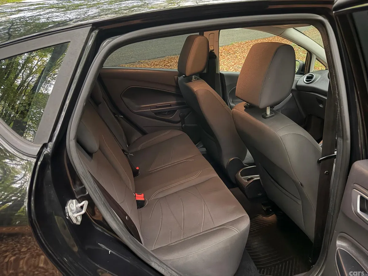 Ford Fiesta Hatchback, Diesel, 2016, Black