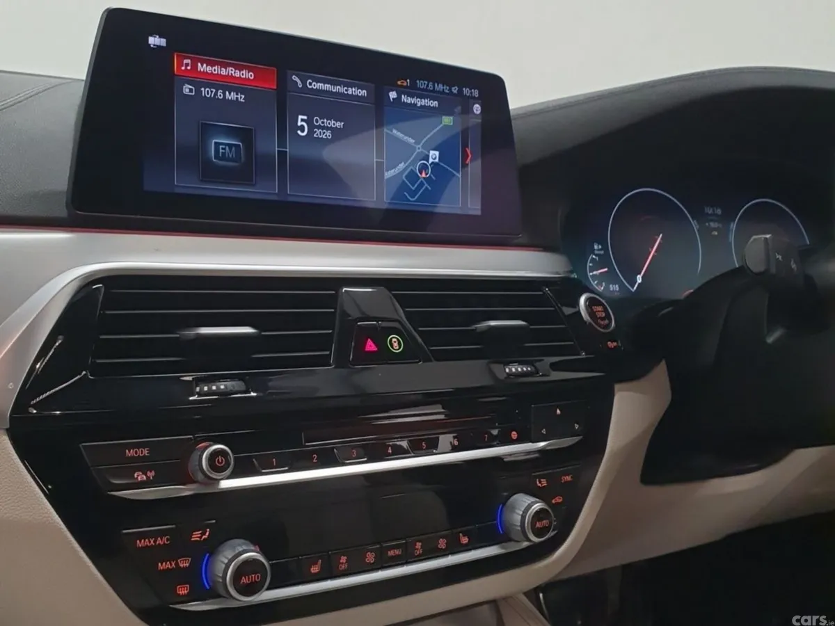 BMW 5-Series Estate, Diesel, 2019, Blue